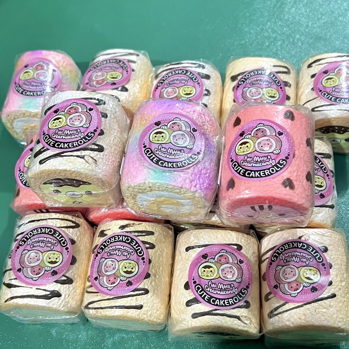 Punimaru x Creamiicandy Cake Roll