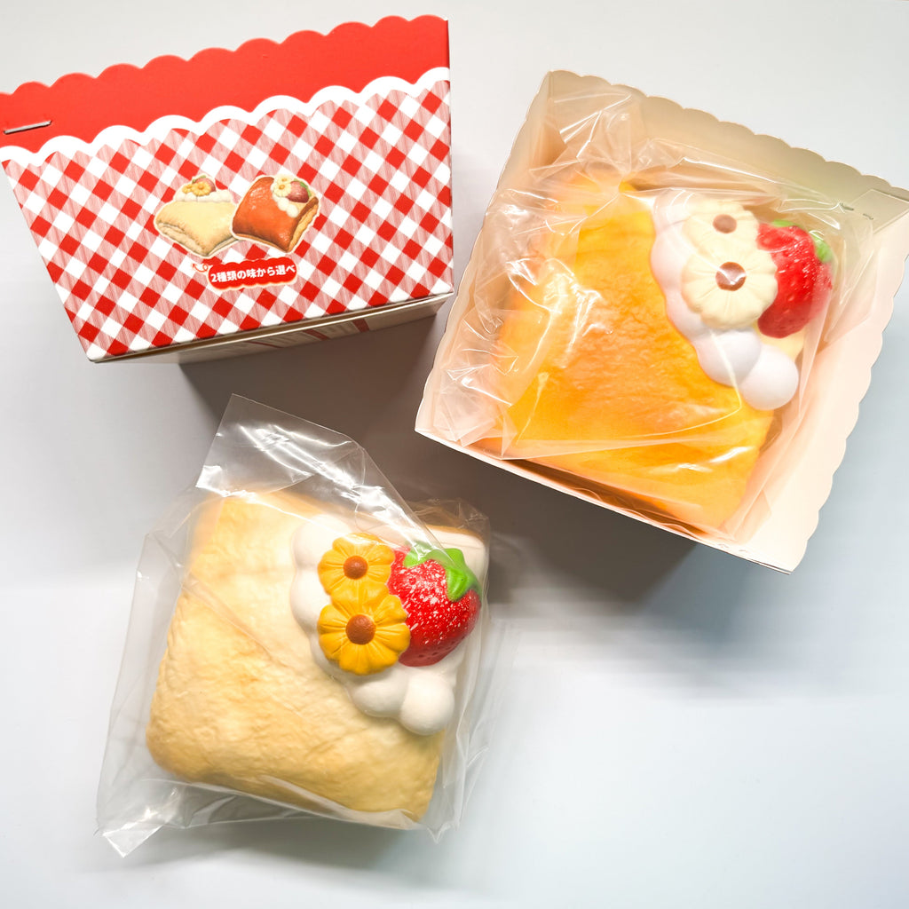 Sweetbuns strawberry bread squishy
