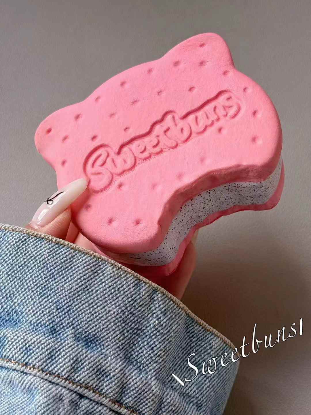 Sweetbuns Cat Biscuit