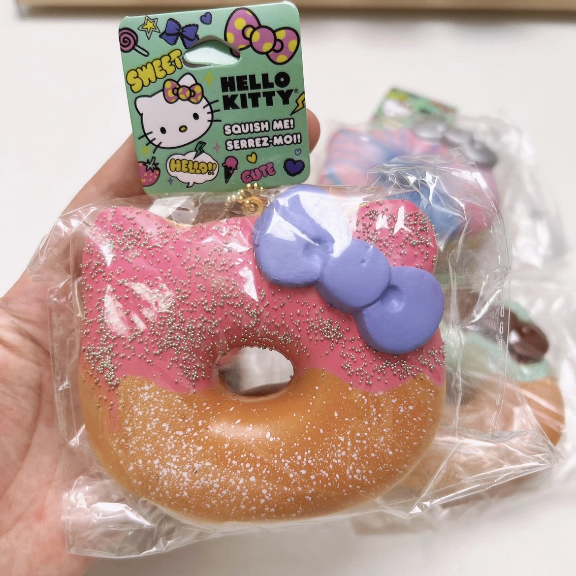 Hello Kitty Powdered Donut (2017 license)