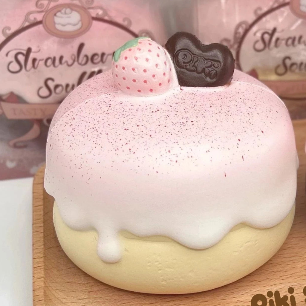 Piki Srawberry Soufflé Squishy (light brown only)