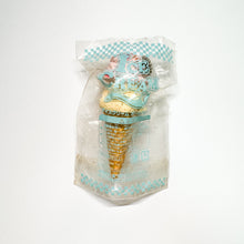 Load image into Gallery viewer, Vintage iBloom Double Scoop Ice Cream
