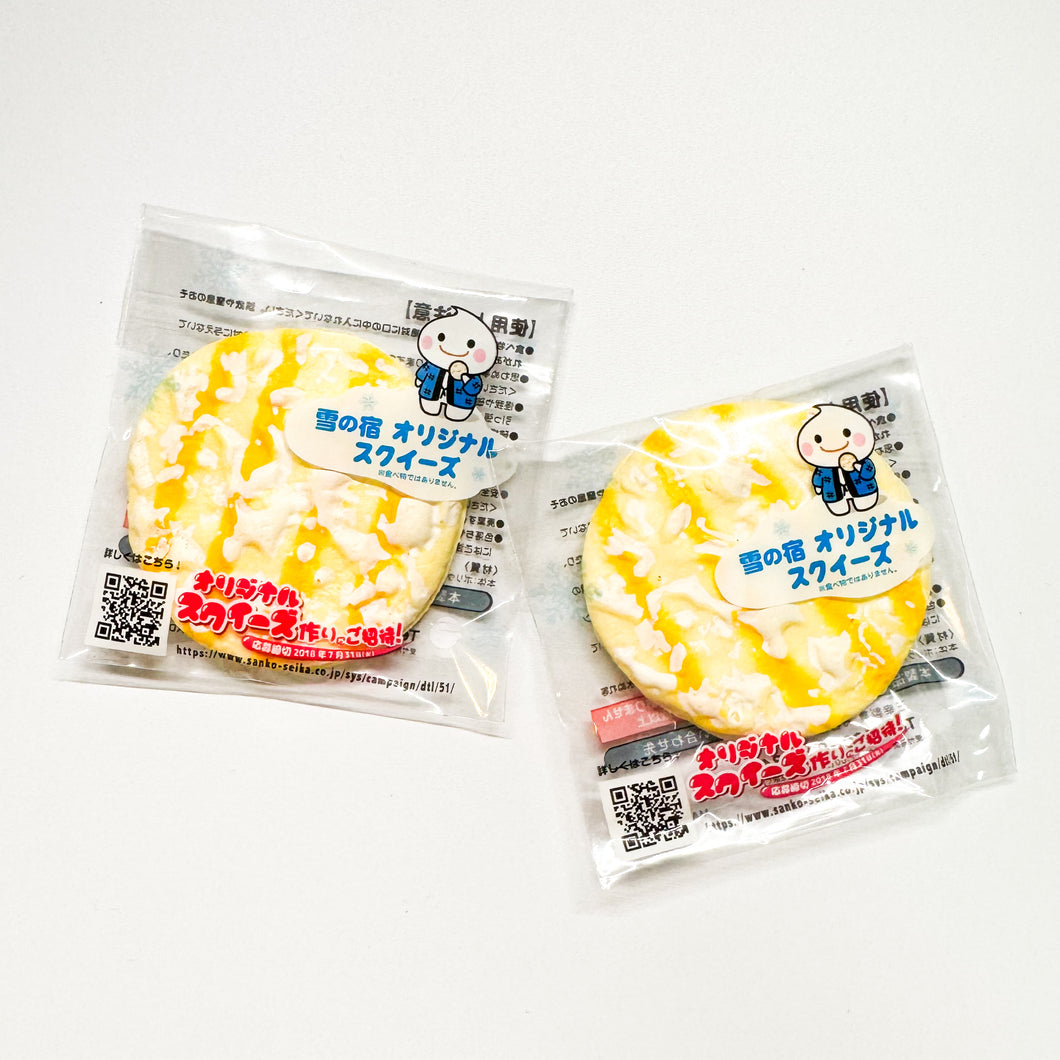 Rice cracker squishy