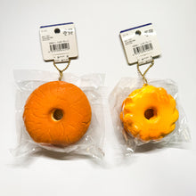 Load image into Gallery viewer, Cafe De N Powdered Donut
