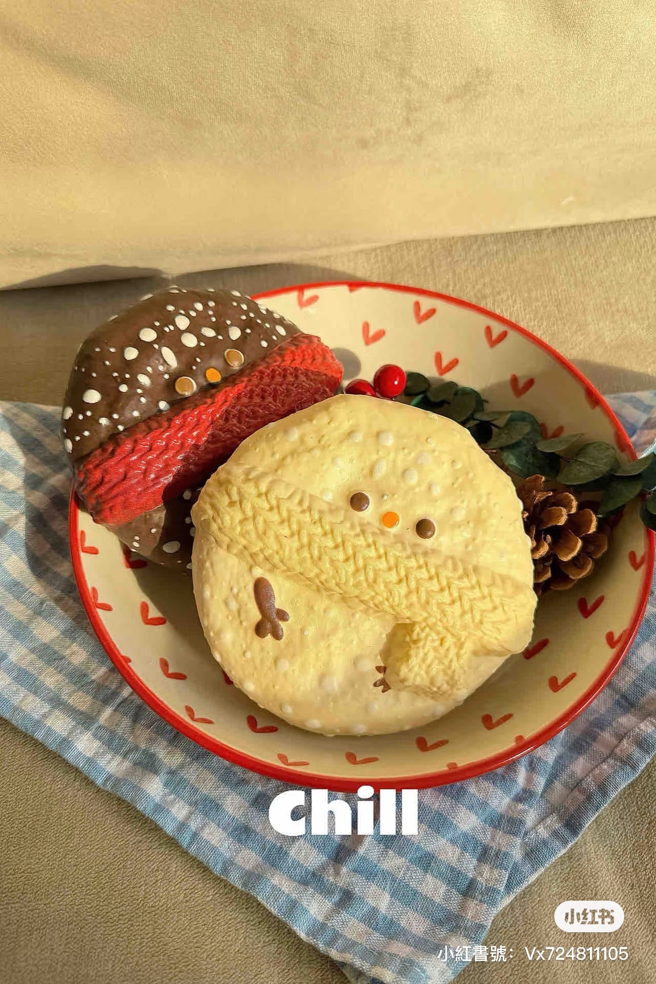 Sweetbuns Snowman Cracker Squishy