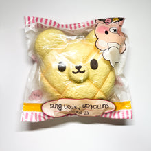 Load image into Gallery viewer, Bunny&#39;s Cafe Kumatan melon pan
