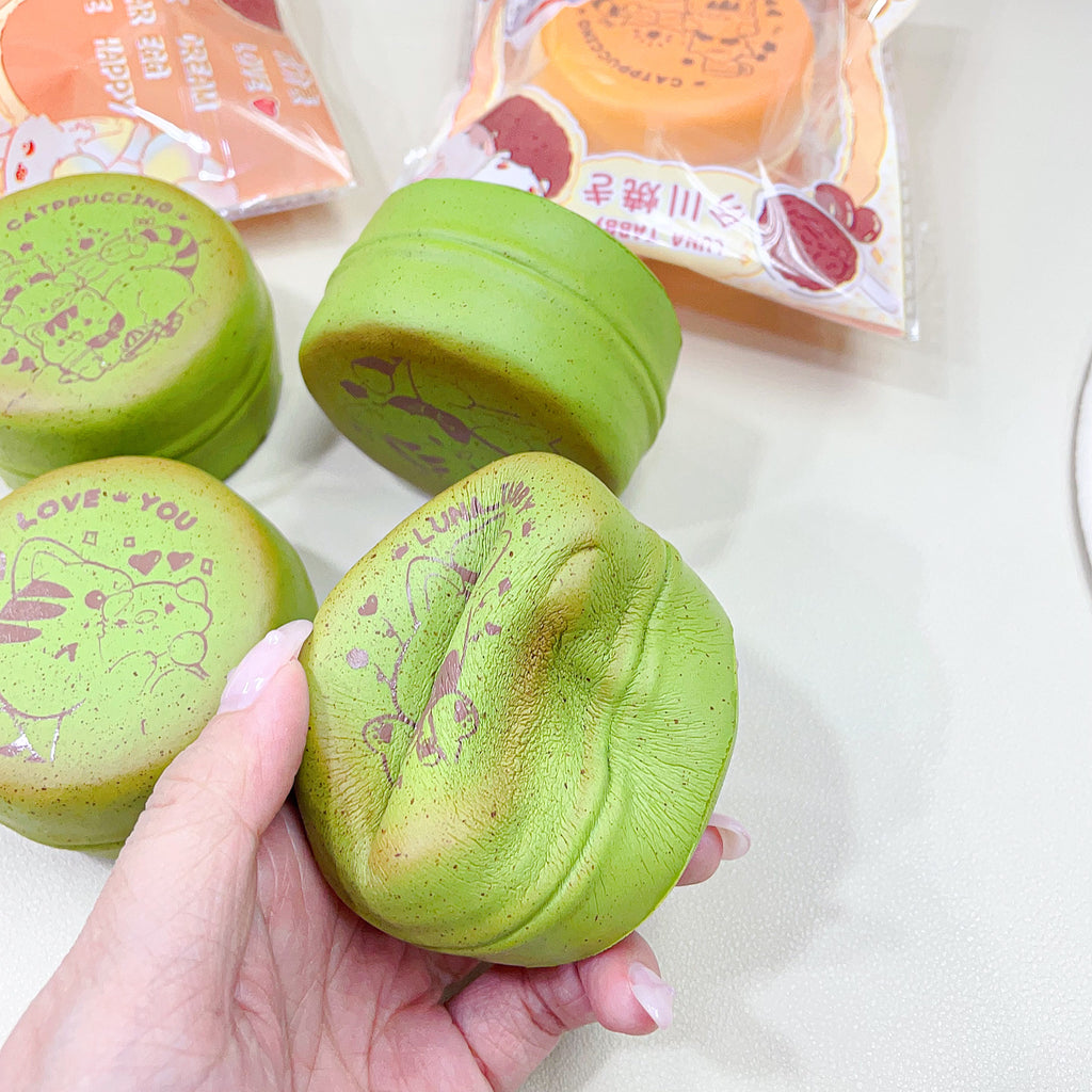 Luna Wheel Pie Squishy