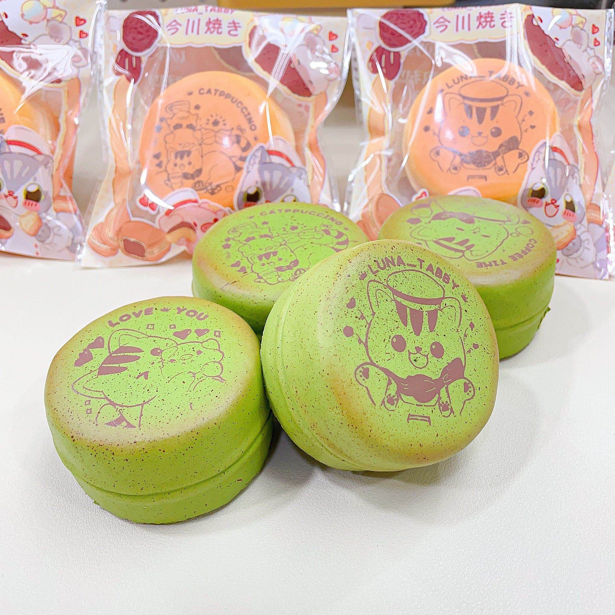 Luna Wheel Pie Squishy