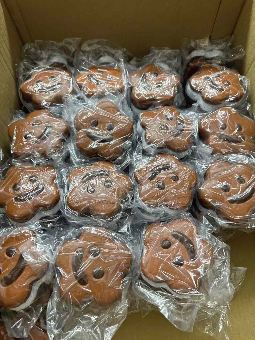 Kiibru Smile Biscuit Squishy