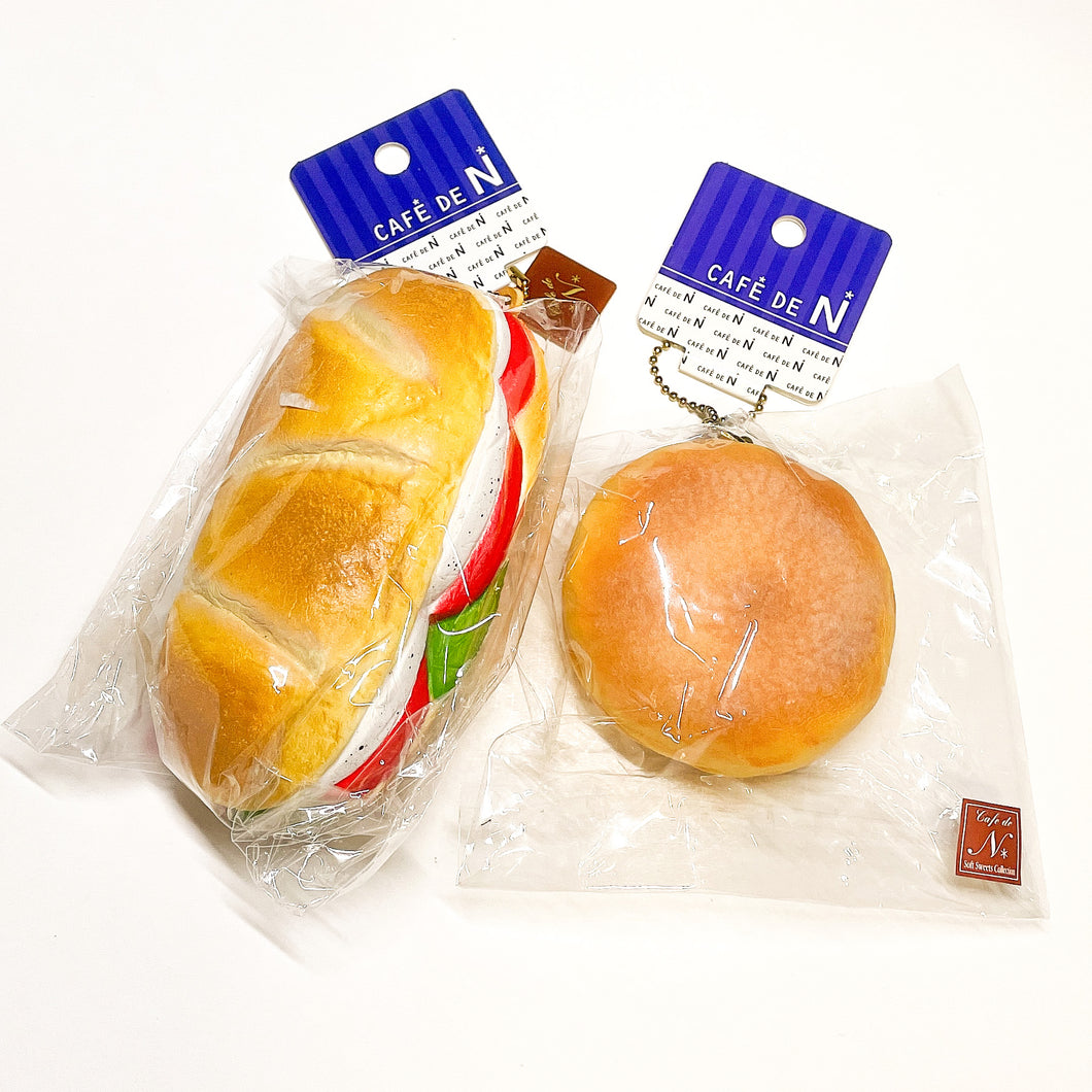 cafe de n sandwiches and sugar bun