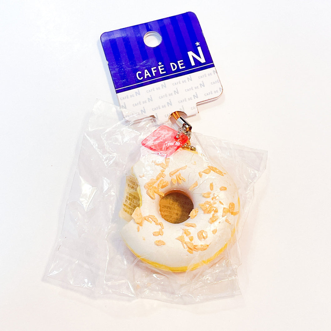 cafe de n nut donut